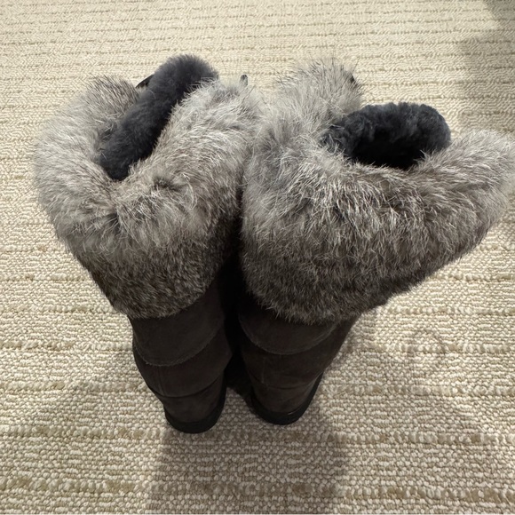 Like New! Aquatalia Cordelia High Wedge Boots with Fur Trim | Size 7 - Picture 4 of 7